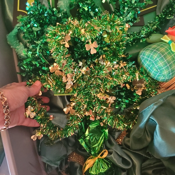 St.pattys day wedding decore - Picture 3 of 4